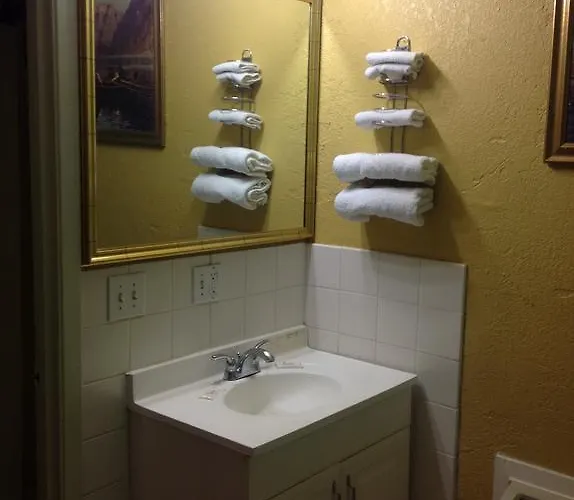Motel Economy -